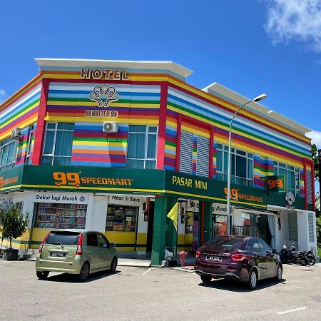 Benutten 99 Hotel Kampong Parit Tengah エクステリア 写真