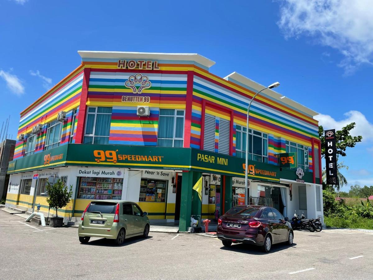 Benutten 99 Hotel Kampong Parit Tengah エクステリア 写真