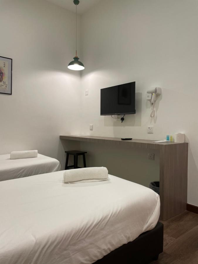 Benutten 99 Hotel Kampong Parit Tengah エクステリア 写真