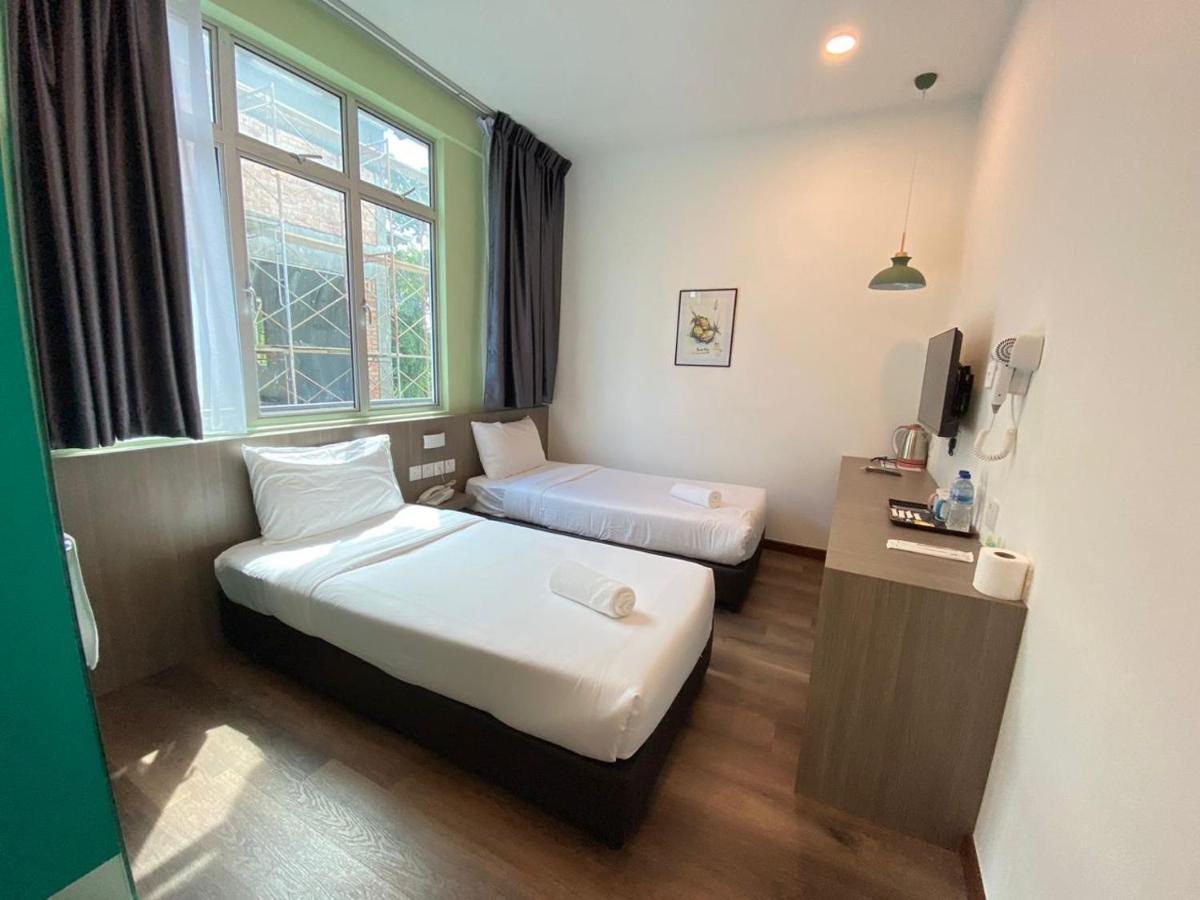 Benutten 99 Hotel Kampong Parit Tengah エクステリア 写真