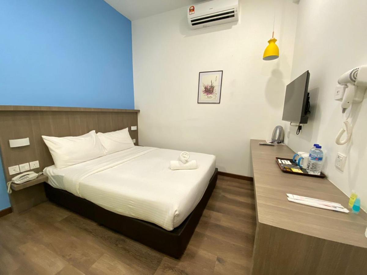Benutten 99 Hotel Kampong Parit Tengah エクステリア 写真